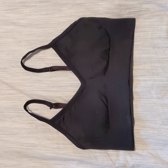 lululemon athletica Other - Lululemon ebb to street bra - size 6